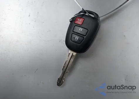 2017 Toyota Rav4 Le z USA, uszkodzony, nr VIN 2T3ZFREV1HW390953